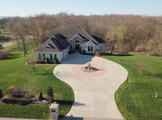 368 Fawncove Ln, Ames, IA 50010