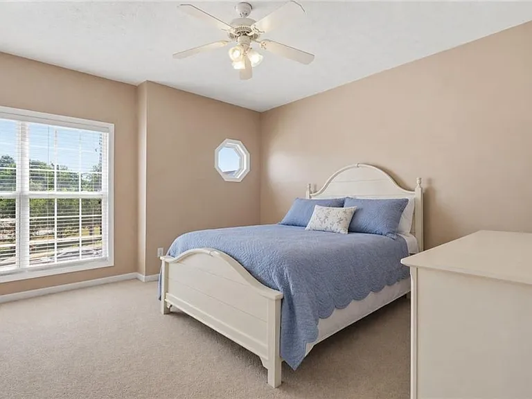 1213 N Dean Rd — Photo 11