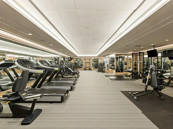 200 East 95th Street image 21 of 28