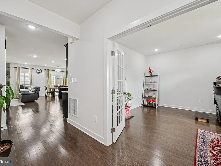 5830 Barts Way — Photo 11