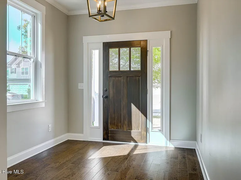 1003 Glenhaven Dr — Photo 3