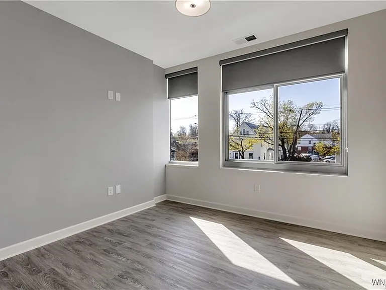 5712 Main St #220 — Photo 16