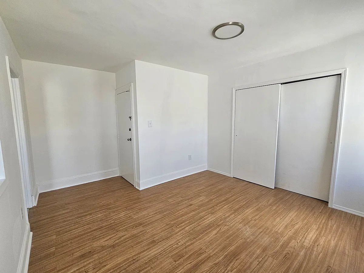 Building Photo - 217 Bergenline Ave #5