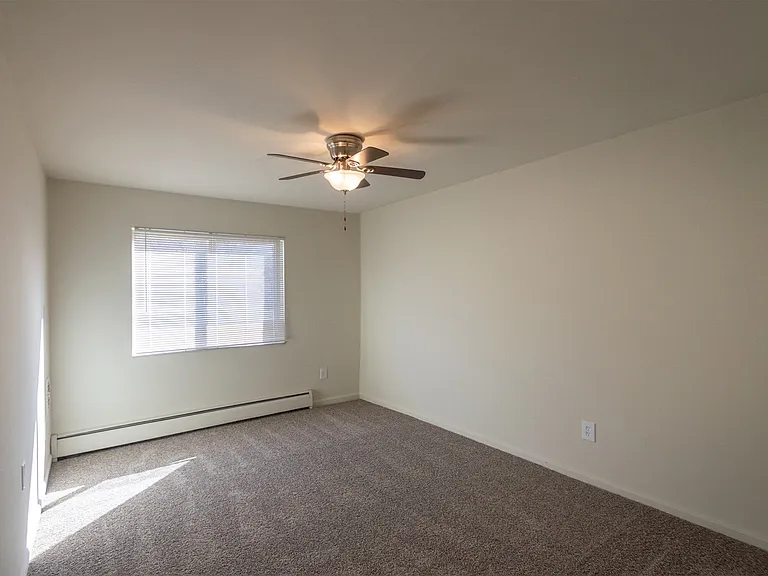 Blue Grass Manor — Photo 109