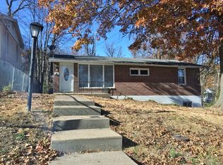 402 Hart St, Jefferson City, MO 65109