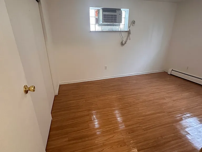 8121 Daly Rd — Photo 4