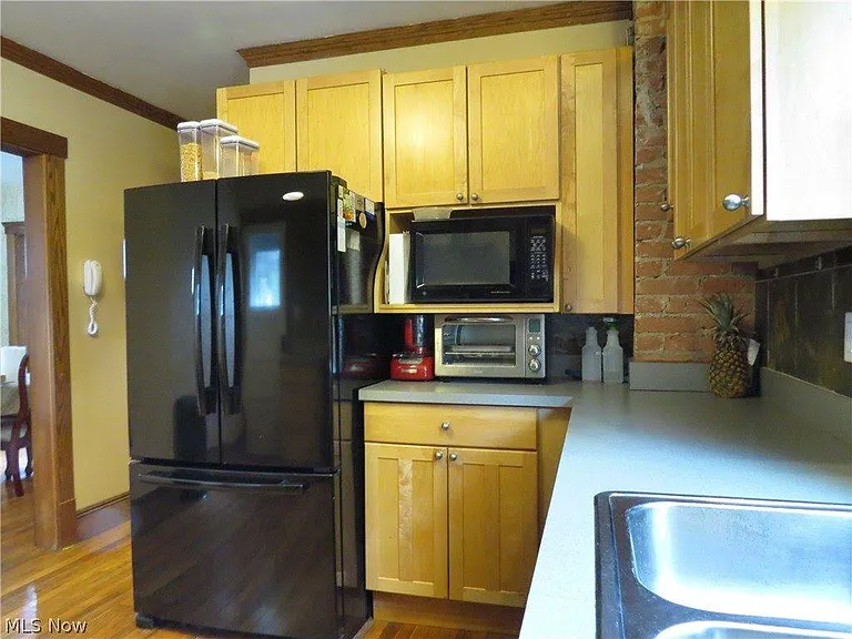 17469 Norton Ave — Photo 11