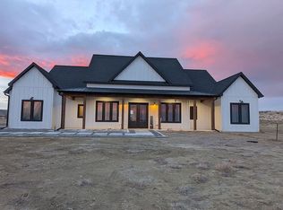 1131 Barrows Rd, Powell, WY 82435