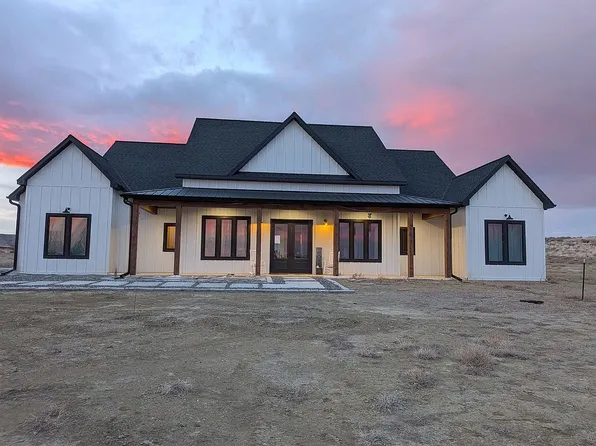 1131 Barrows Rd, Powell, WY 82435