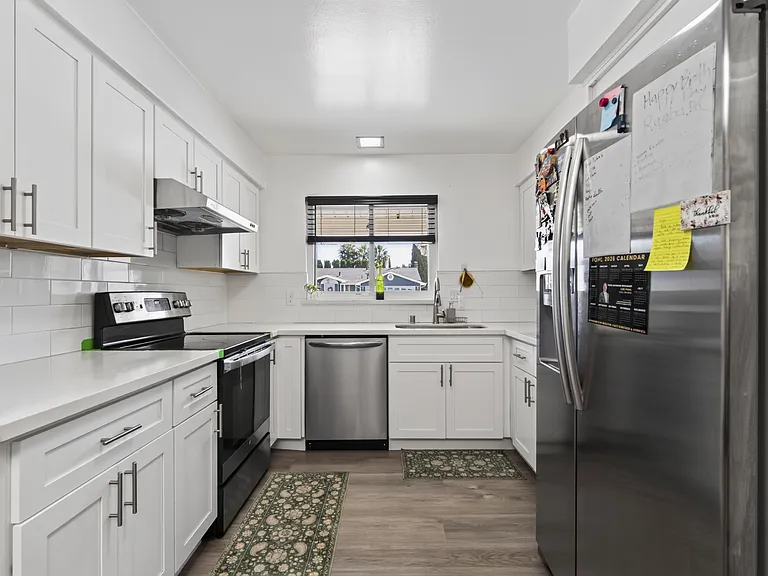 25309 Meredith Ct — Photo 9