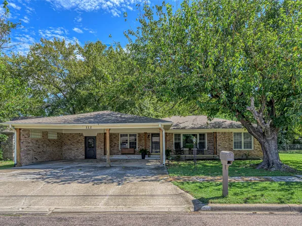 112 Pecan St, Whitesboro, TX 76273