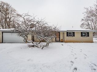 W152N5510 Beaver Dr, Menomonee Falls, WI 53051