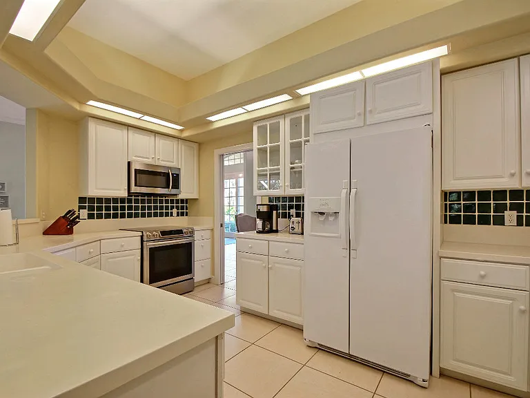 1839 E Sandpointe Ln — Photo 16