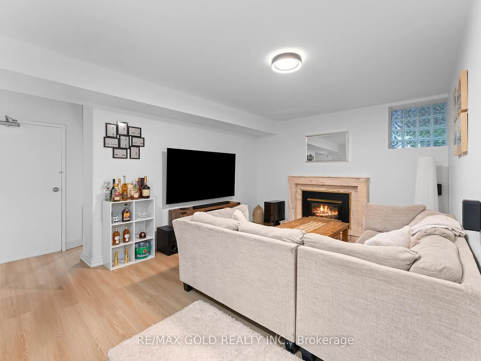 2 bed, $1,800 — Photo 3