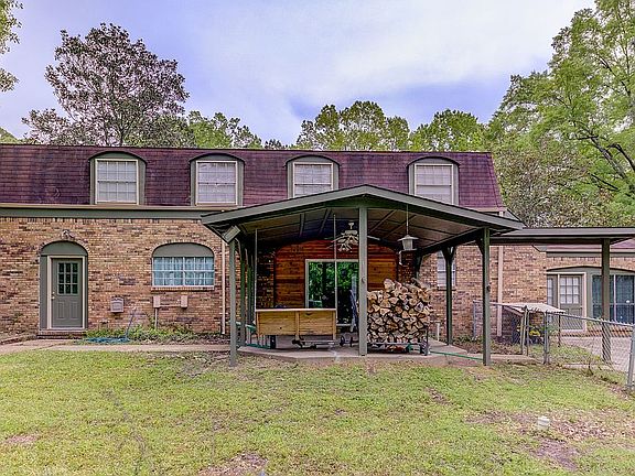 4th image of 101 Cottonwood Pl