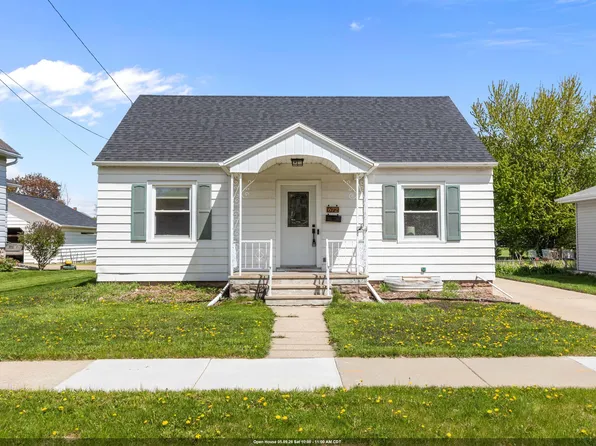 672 W 8th Ave, Oshkosh, WI 54902