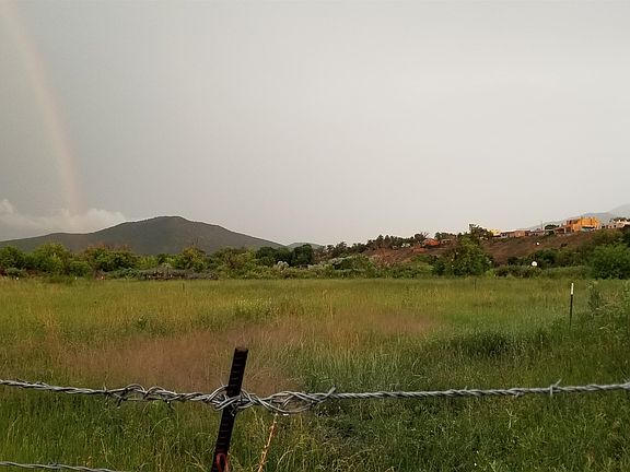 4th image of 2A Old Santa Fe Rd #B