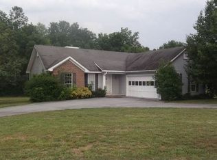 101 Field View Dr NE, Calhoun, GA 30701