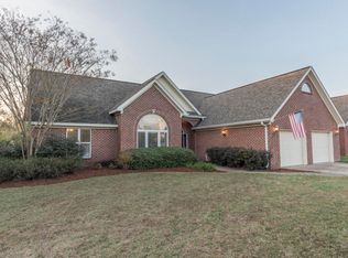 25 Lakes Blvd, Starkville, MS 39759