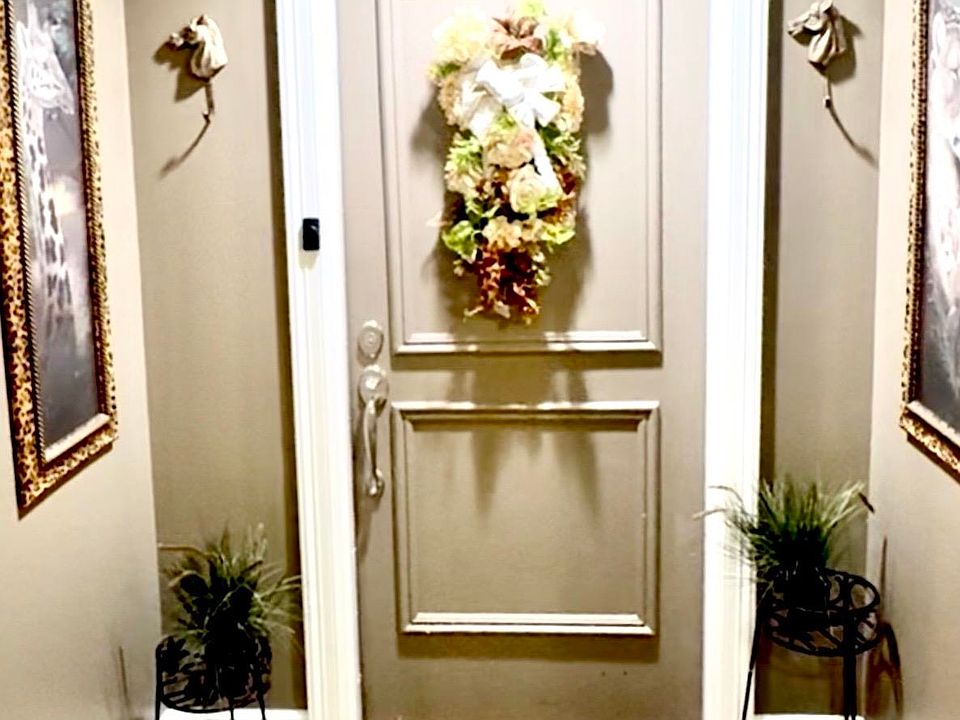 1st image of 655 Riverside Dr APT 1208