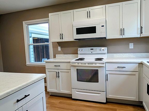 4th image of 614 E Vine St