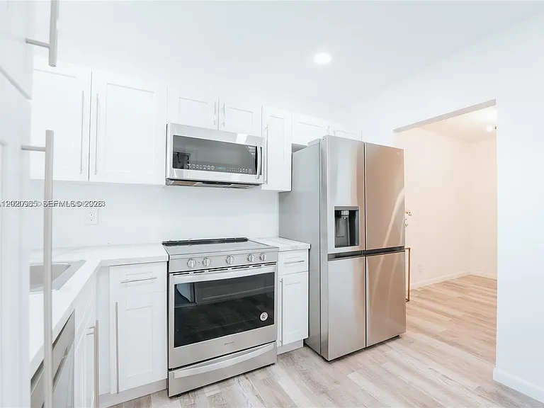 2041 NW 81st Ave #427 — Photo 3