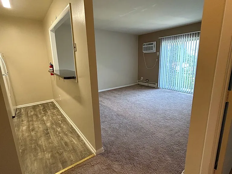 Providence Manor Apartments — Photo 7