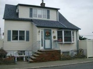 41 Ira Ct, Brooklyn, NY 11229