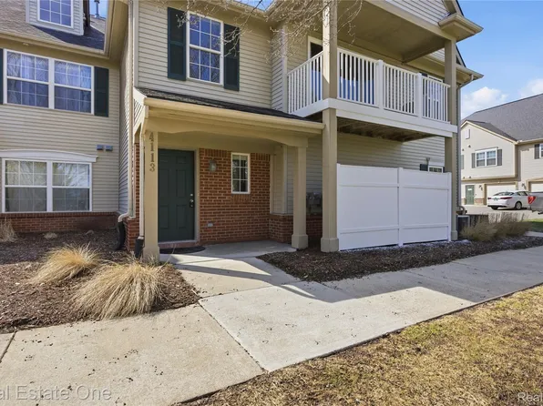 4113 Hampton Ridge Blvd, Howell, MI 48843