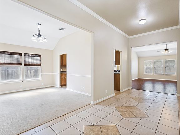 5th image of 15713 Fair Ln