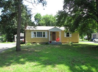 56 Greaney St, Springfield, MA 01104