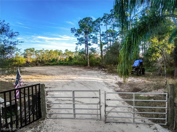 271 & 305 Mini Ranch Rd, Sebring, FL 33870