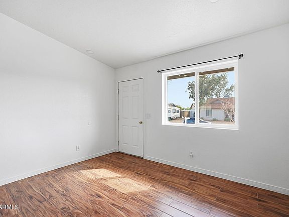 5th image of 639 N 93RD Street
