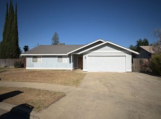 2139 S Conyer Ct, Visalia, CA 93277