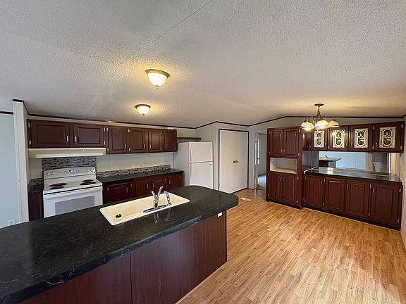 5th image of 1398 County Road 8 #11