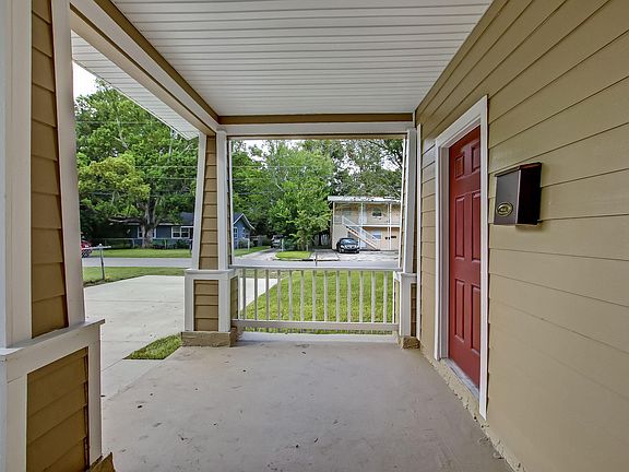 5th image of 2976 Dellwood Ave