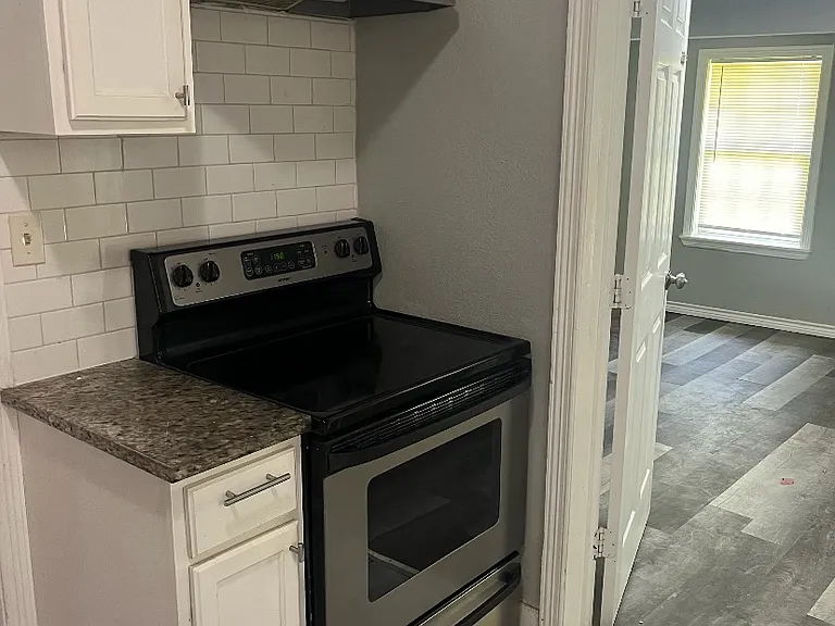 620 Riverside Dr — Photo 7