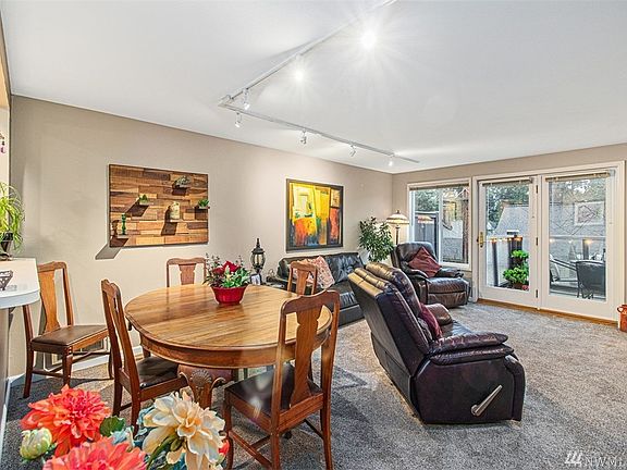 4th image of 1610 Park Ave