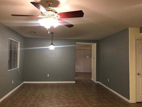 2nd image of 84 W Calle Priscal