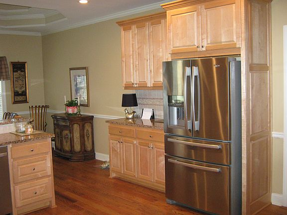 3rd image of 877 Yonah Meadow Dr