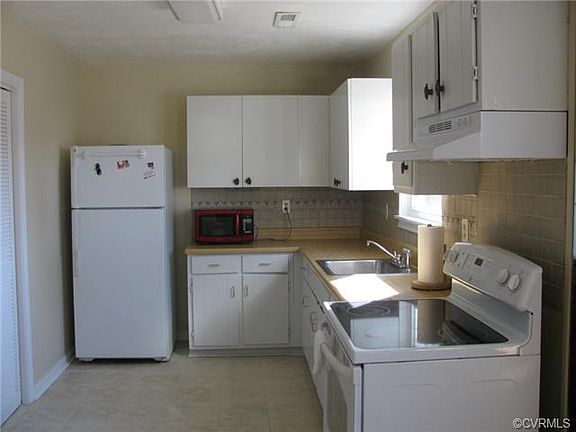 2nd image of 4505 Scotlow Cir