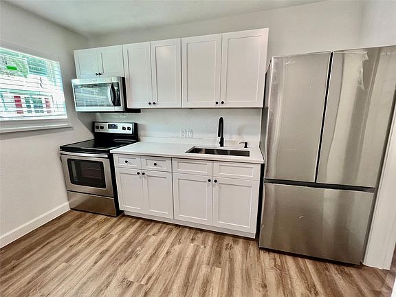 2nd image of 1019 N Chandler Dr #1017