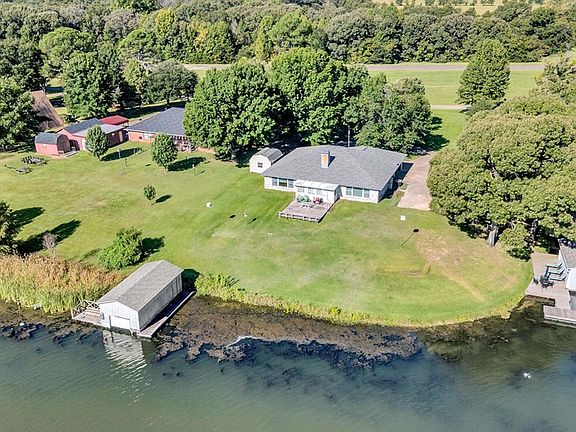 5th image of 11843 W Lake Dr