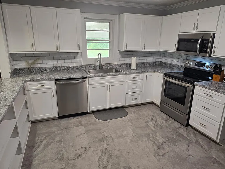 1608 S Pickensville Rd — Photo 10