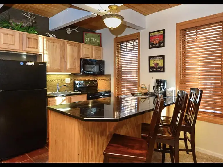 800 Columbine Rd #C-2 — Photo 5