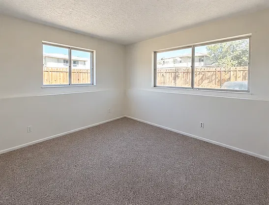 5830 S Main Point Blvd — Photo 4