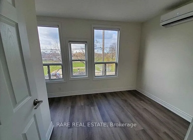97 Christie St #2 — Photo 10