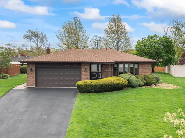 9101 Kopping Ln, Hickory Hills, IL 60457