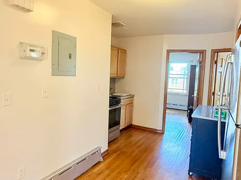 28-20 21st Ave #2 — Photo 13