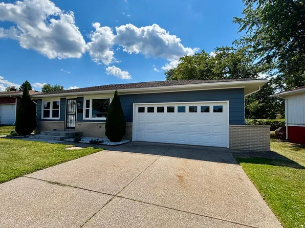 2507 E 33rd St, Erie, PA 16510
